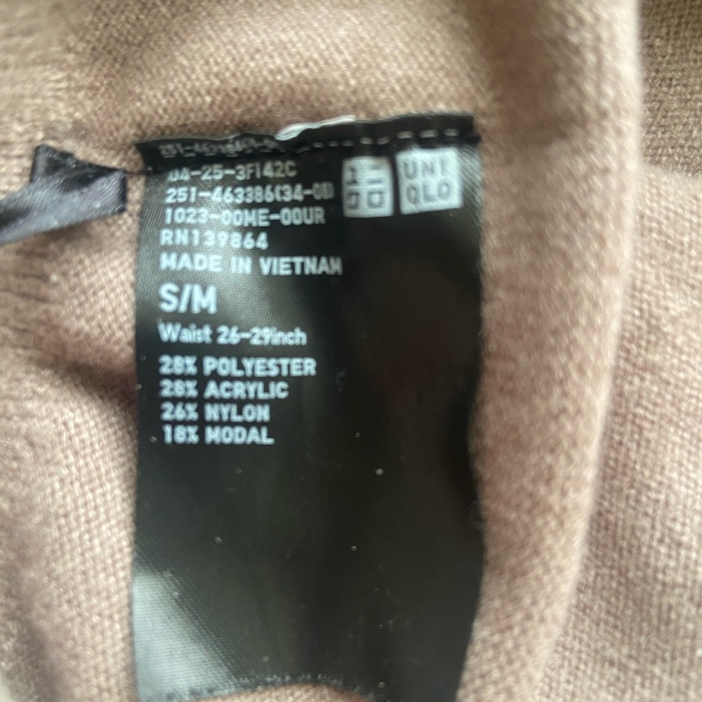 Uniqlo Beige Knit Sweater mid skirt S/M - Picture 3 of 3